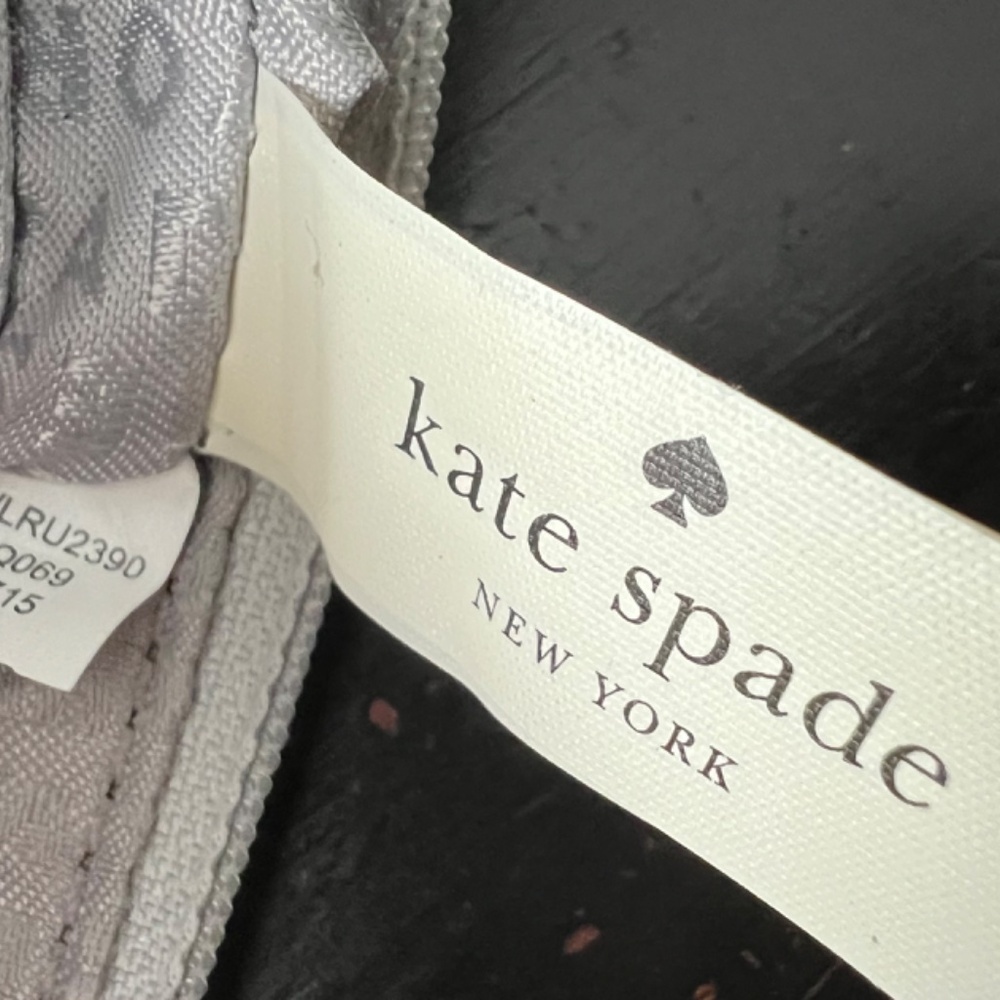 Kate Spade New York Mavis Street Silver Metallic Pouch Clutch Makeup Bag - Picture 4 of 5